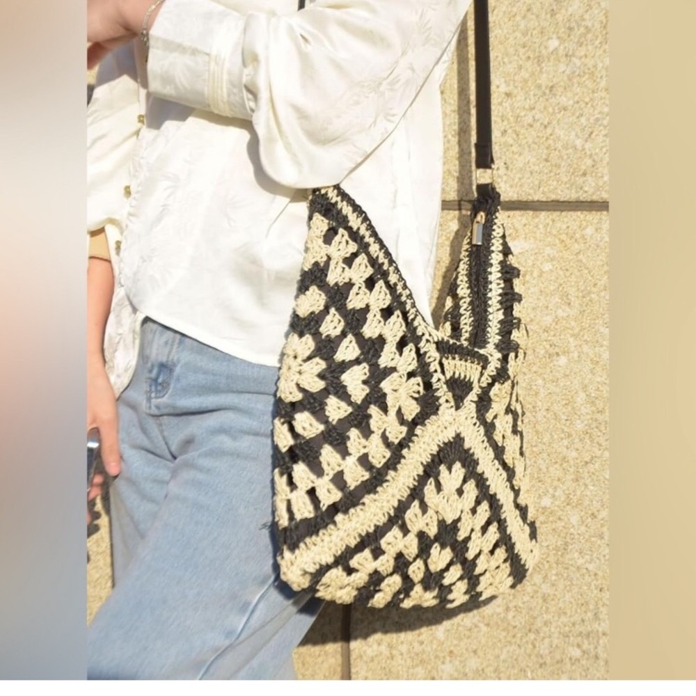 Crochet boho bag